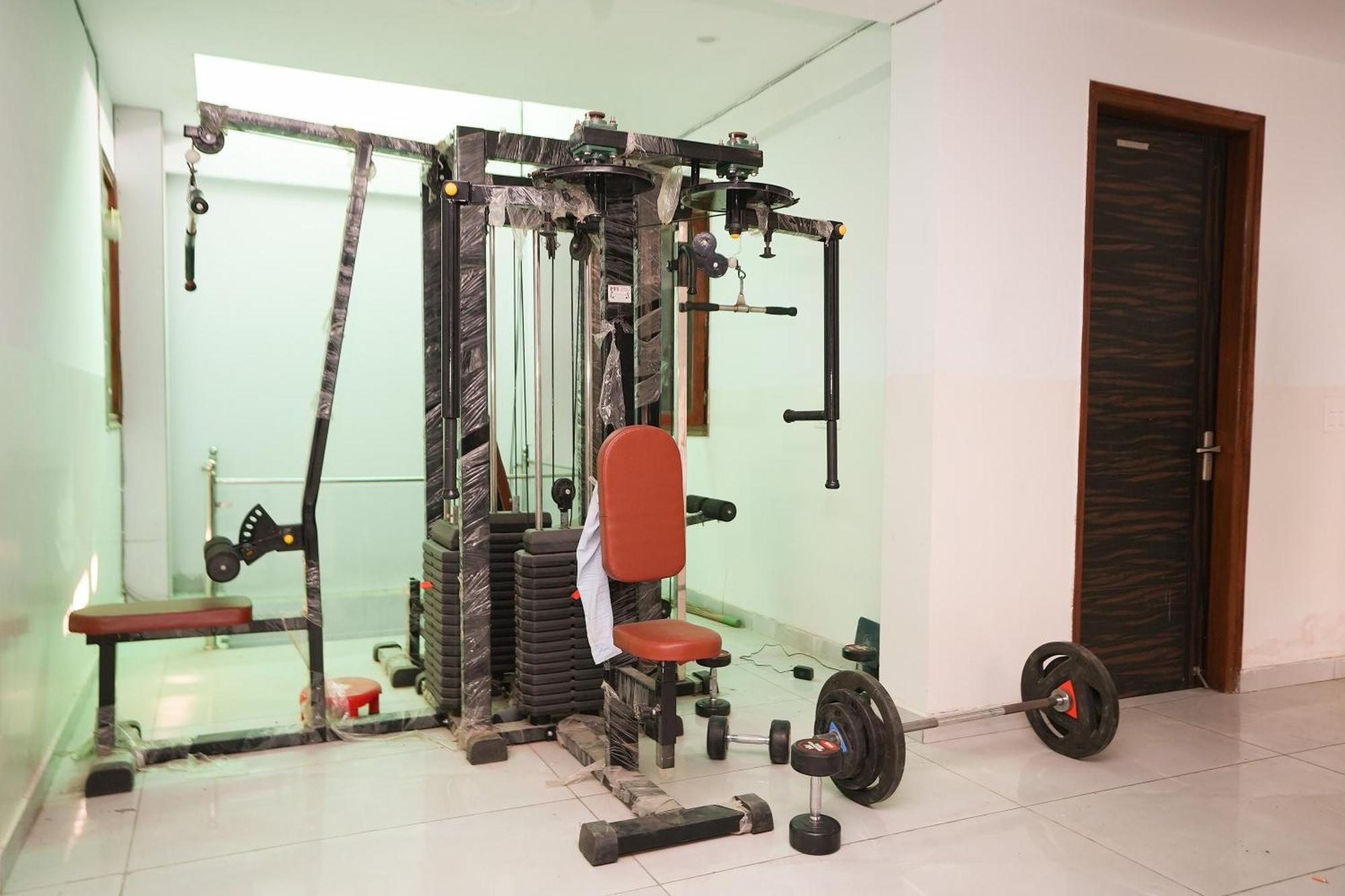 Tanvi Premium Residency Near Artemis Hospital, Gurugram Hotell Gurgaon Exteriör bild