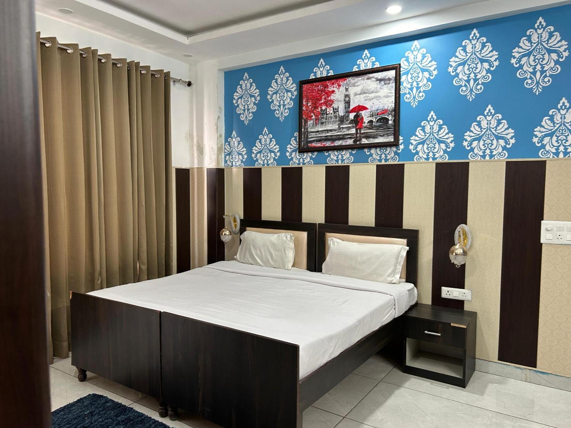 Tanvi Premium Residency-Close To Artemis, Medanta & Fortis Gurgaon Exteriör bild