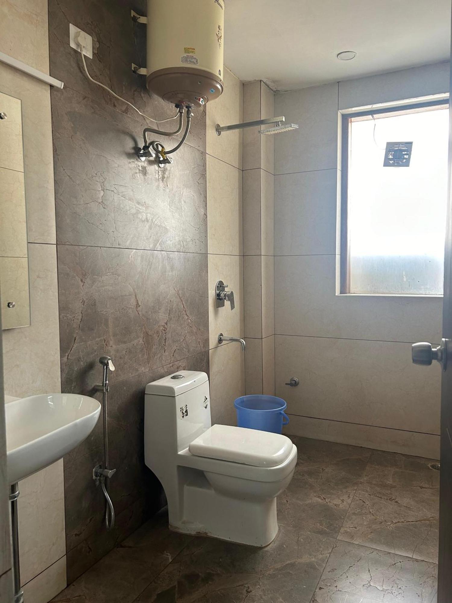 Tanvi Premium Residency-Close To Artemis, Medanta & Fortis Gurgaon Exteriör bild